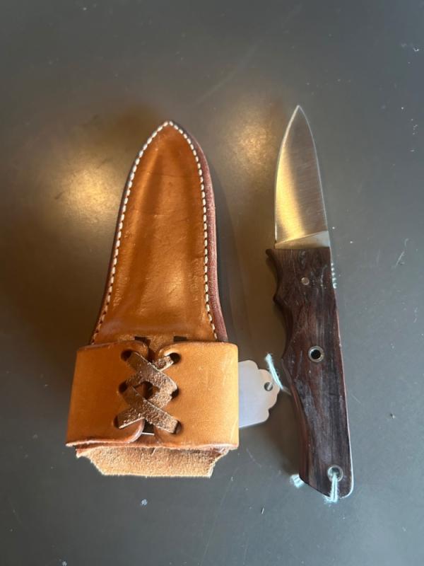 Vintage Benchmark Fixed Blade Vintage Benchmark Fixed Blade