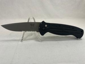 Vintage BENCHMADE Black Partially Serrated Automatic
