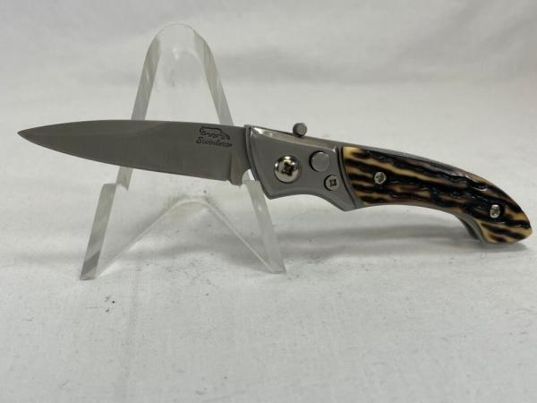 Small Drop Point Staglon Automatic Small Drop Point Staglon Automatic