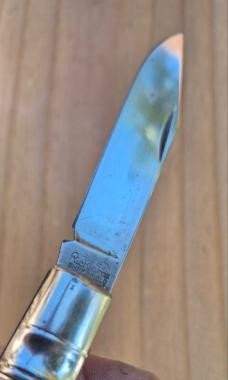  Vintage 4 1/2" Richards Sheffield England Jack knife, Nice Handles