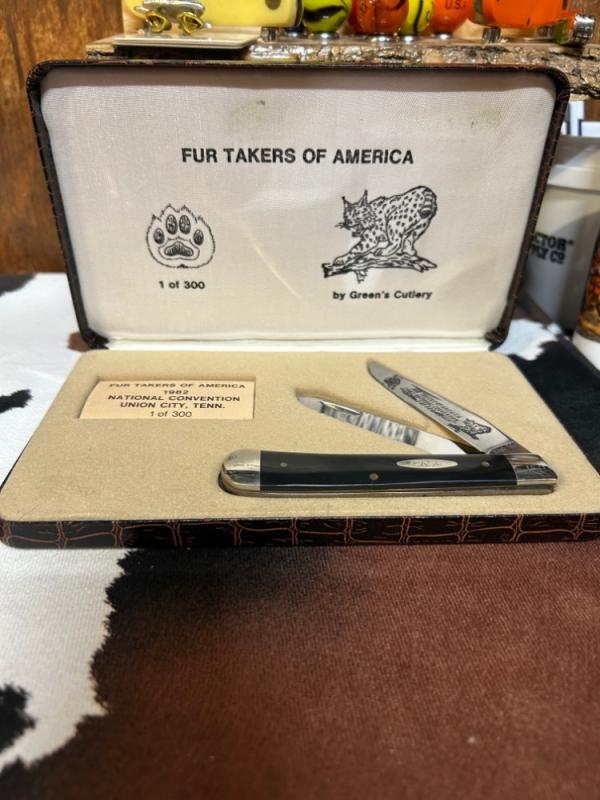 Case #150 of 300. 1982 Fur takers of America smooth black trapper