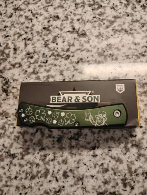 Bear amp Son 137LOD St Patricks Small Farmhand Lockback 