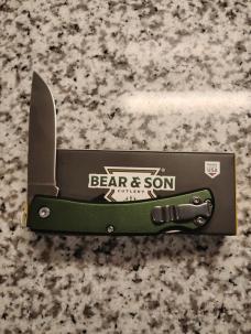 Bear & Son 137LOD St Patrick's Small Farmhand Lockback 