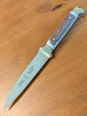 WINGER-OTHELLO FIXED BLADE FIGHTING KNIFE WITH STAG SCALES LEATHER SCABBARD 9"OVERALL 
