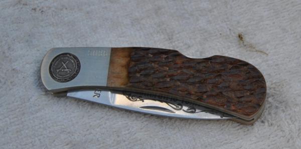 NKCA Club Knife 1986 Gerber USA 3 3/4" Jigged Bone NKCA Shield Factory Mint #5086 NKCA Club Knife 1986 Gerber USA 3 3/4" Jigged Bone NKCA Shield Factory Mint #5086