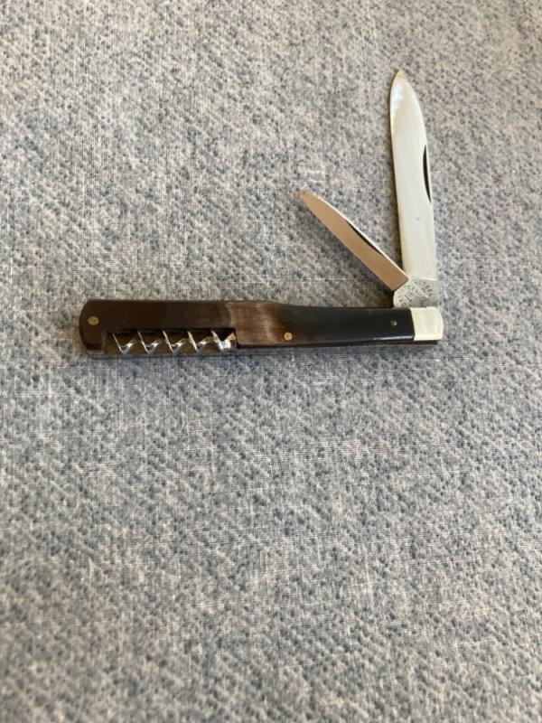 Incredibly RARE! EXHIBITION QUALITY!! CASTEEL Ia, Gunstock, Horn Handle. Corkscrew Pocket Knife Incredibly RARE! EXHIBITION QUALITY!! CASTEEL Ia, Gunstock, Horn Handle. Corkscrew Pocket Knife