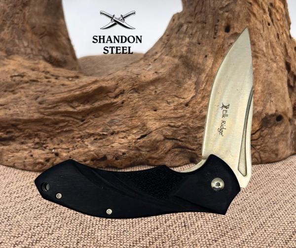 Elk Ridge ER-A960BK Spring Assist 3.5-inch Locking Blade Pocket Knife (146) Elk Ridge ER-A960BK Spring Assist 3.5-inch Locking Blade Pocket Knife (146)