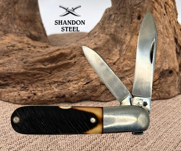 Queen Steel USA Vintage 2-Blade Barlow Folding Pocket Knife Patent #2728139 (10) Queen Steel USA Vintage 2-Blade Barlow Folding Pocket Knife Patent #2728139 (10)