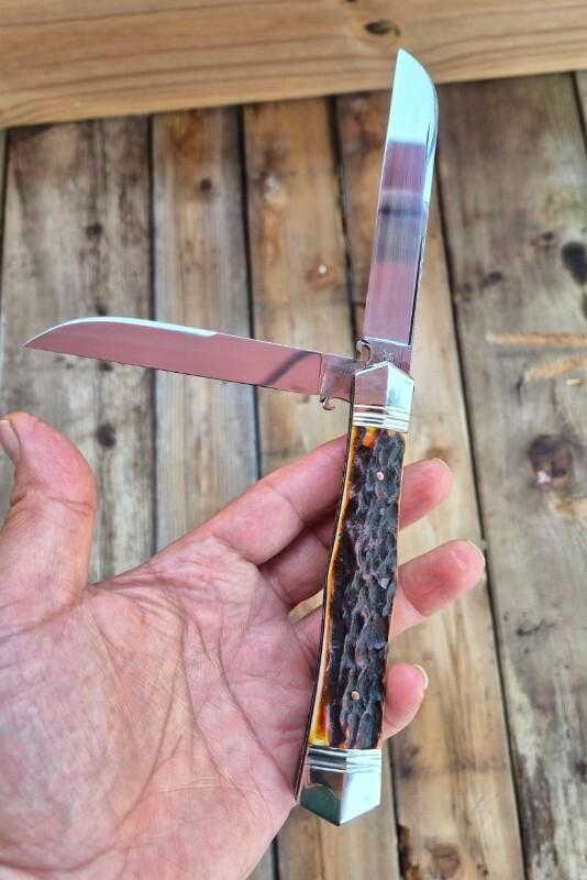 5 1/2" Handmade Swell Center Trapper Knife, Premium Stag Handles, Beautiful Filework