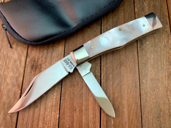 Ka-Bar by Queen Gunstock Jack Mother of Pearl Serial Number 0 Ka-Bar by Queen Gunstock Jack Mother of Pearl Serial Number 0