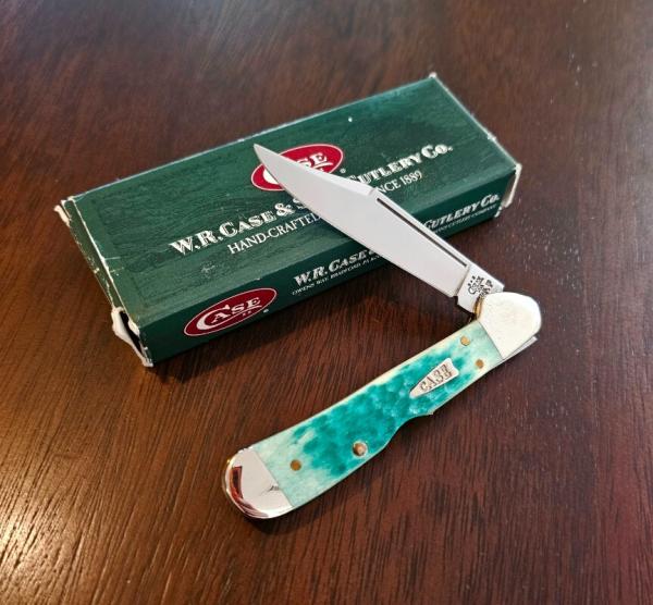 2003 Case Mini-Copperlock Jade Bone 01178 2003 Case Mini-Copperlock Jade Bone 01178