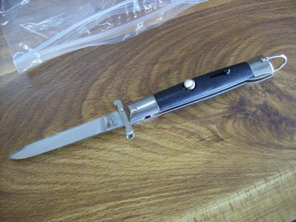 Vintage Taiwan Rizzuto Textured Handles Swing Guard UNUSED Works Great!