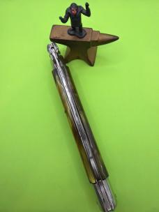 Vintage 15” Manual Italian Stiletto