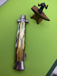Vintage 15” Manual Italian Stiletto