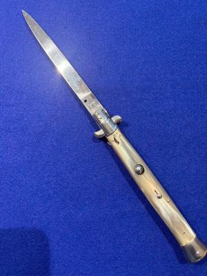 33cm D Stamp Transitional Swivel Bolster