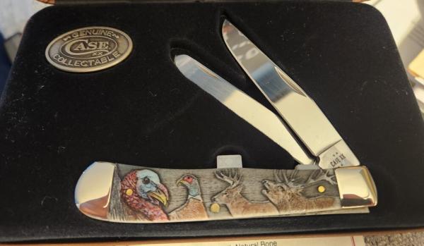 Case 2026 Sportsman Natural Bone Smooth Color Wash Trapper w/Jewel Box Case 2026 Sportsman Natural Bone Smooth Color Wash Trapper w/Jewel Box