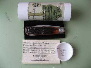 TUNA VALLEY 2012 LOCK BACK TRAPPER AMBER STAG