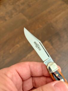 Great Eastern Cutlery 66 Amber Worm Groove India Bone Satin GEC 661225 Knife