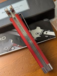 NIB AGA CAMPOLIN ZERO RED COLORED ALUMINUM, POLISHED DAGGER BLADE & BOLSTERS