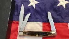 Queen *Dan Burke* 2007 Stockman (MDL# Burke 26) Pocket Knife w/ Beautiful Winter bottom Bone Handles