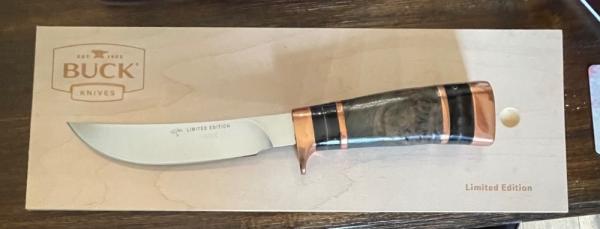 Buck Knives Limited Edition Model 907 Expert Hunter Only 250 made Buck Knives Limited Edition Model 907 Expert Hunter Only 250 made