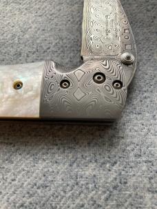 Vintage BRAD DUNCAN, Full-Dress Whiplash Pattern, Mother-of-Pearl Handle, Damascus Custom Knife
