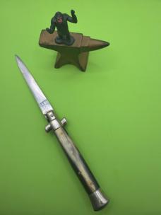 9” C Jul Herbertz Early Transitional Stiletto