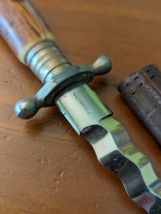 1960'S GERMAN LATAMA KRIS DOUBLE EDGED STAG DAGGER 22CM/8.75 INCH WITH SCABBARD 