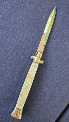 11" Walts Latama Classic Genuine Mother of Pearl