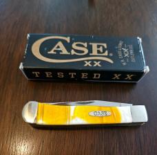 2023 Case Corelon Trapper Gold/white