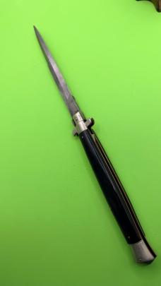 13” Latama Vintage Flat Guard Picklock