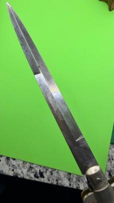 13” Latama Vintage Flat Guard Picklock