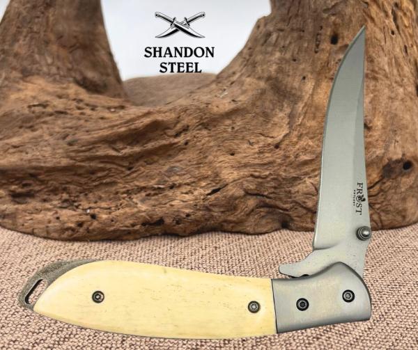 Frost Cutlery Linerlock Folding Blade White Bone Front Handle Knife FC200WB -187 Frost Cutlery Linerlock Folding Blade White Bone Front Handle Knife FC200WB -187