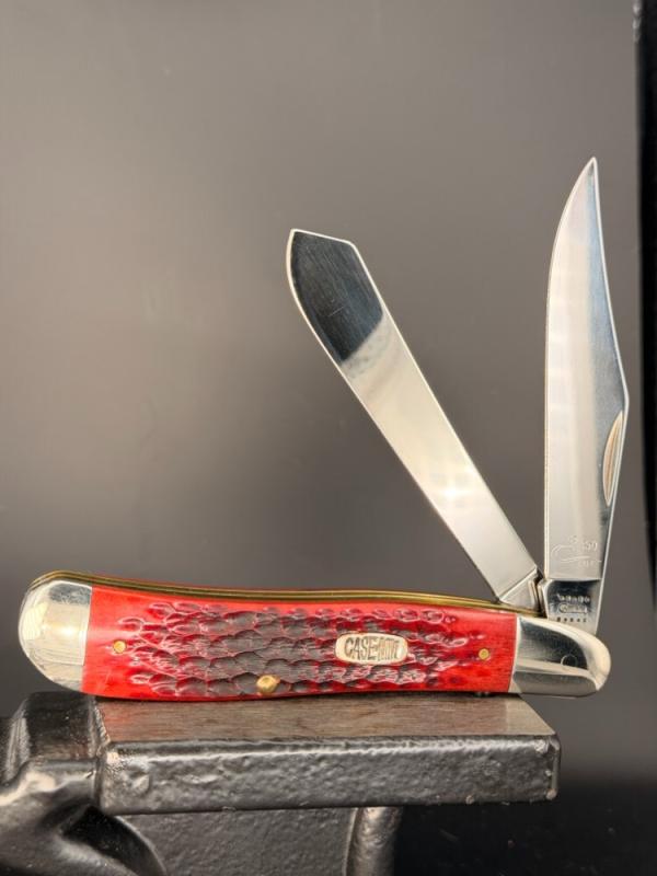 LOOK OUT! Rare Case XX 6240 Trapper Millenium Collection number 350 of 500 total