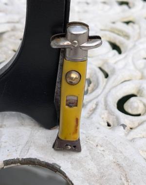 Keychain Knife for repair