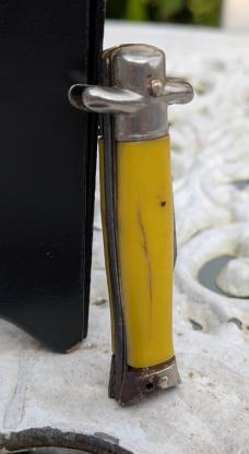 Keychain Knife for repair