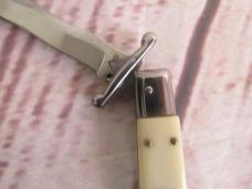 AKC Italian 9" Swinguard Automatic Stiletto - Sim Ivory - FREE SHIPPING!