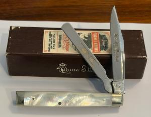 New In Original Box Schatt and Morgan Mother of Pearl Baby Doc with Spatula