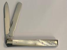New In Original Box Schatt and Morgan Mother of Pearl Doctor with Spatula