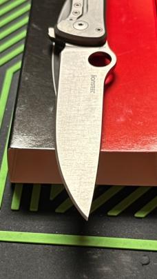 Spyderco Slym Gray Titanium M390 NIB