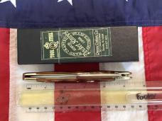 Queen Cutlery Single Blade Folding Hunter (#44) w/ Great Amber Stag Bone Handles -NOS in orig box