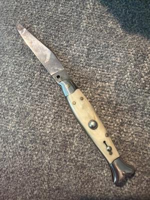 Vintage 16cm White Horn Fish Picklock