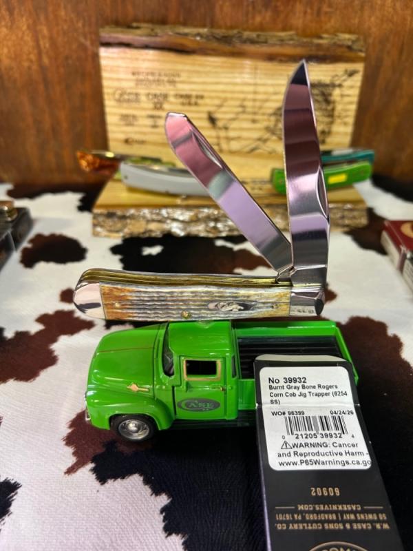 Case burnt gray bone Roger’s trapper Case burnt gray bone Roger’s trapper