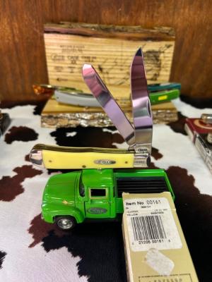 Case yellow trapper