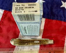 Case xx 2000 Slimline Trapper (Mdl# 62048 SS) w/ Fantastic Green Bone Handles -NOS