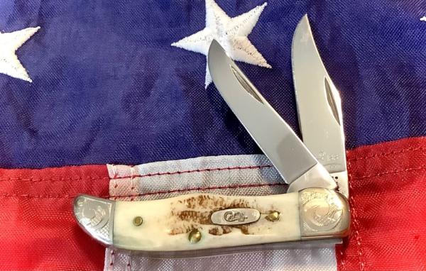 Case xx 2001 Tiny Hunter (Mdl# THV62165 SS) w/ Vintage Bone Handles + Scrolled Bolsters -NOS