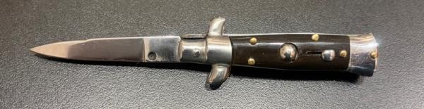 Vintage 12cm Italian Stiletto, Buffalo Scales, Swedge Blade Vintage 12cm Italian Stiletto, Buffalo Scales, Swedge Blade