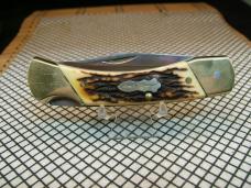 SCHRADE UNCLE HENRY LB8 PAPA BEAR VINTAGE U.S.A. LOCK BACK POCKET KNIFE IN GREAT CONDITION & SHEATH