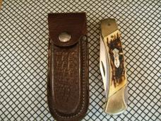 SCHRADE UNCLE HENRY LB8 PAPA BEAR VINTAGE U.S.A. LOCK BACK POCKET KNIFE IN GREAT CONDITION & SHEATH