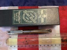Queen Made Cheetah / Swing Guard w/ Amber Carved Stag Bone Handles (Mdl# 1L ACSB) -NOS in orig box